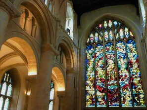 Interior - Cotswolds Blenheim Burford Oxford Bibury Minster Mill Diddly Farmers Dog Soho  (Minster Lovell)