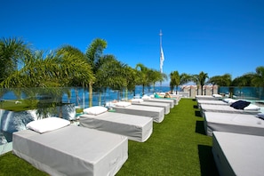 Property grounds - Luxurious, Ultra Chic Pier 57 Condo, Romantic Zone (Puerto Vallarta)