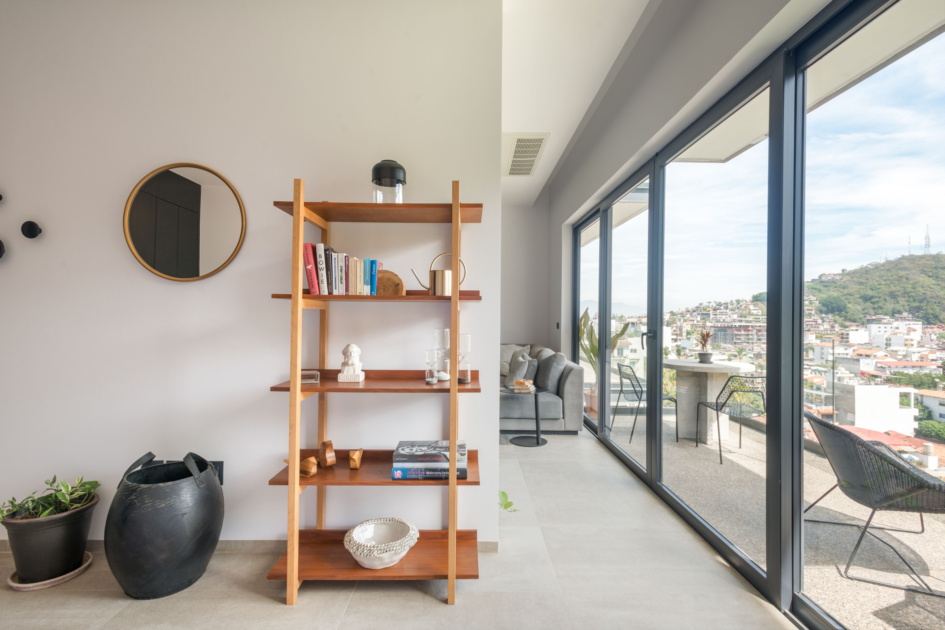 SailView Romantic Zone 1 Bed, 1 bath, Rooftop Pool