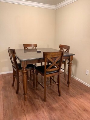 Dining - Prime Texas Medical Center Location! (Houston)