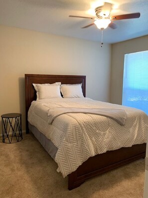 Room - Prime Texas Medical Center Location! (Houston)