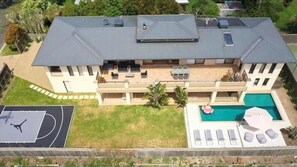 Exterior - Everything Portsea, location, views, pool, entertaining, fun! (sleeps 14) (Portsea)