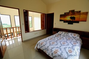 2 chambres, fer et planche Ă repasser, Wi-Fi, draps fournis