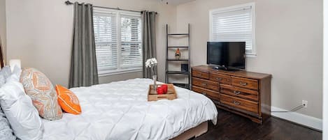 3 chambres, bureau, fer et planche à repasser, Wi-Fi gratuit