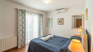 5 bedrooms, iron/ironing board, travel crib, WiFi - Monterosa Viñuela by Ruralidays (Málaga)