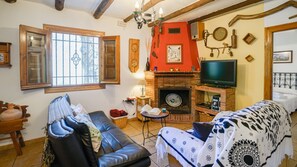 TV, fireplace, DVD player, stereo - Cortijo los Chinos Órgiva by Ruralidays (Granada)