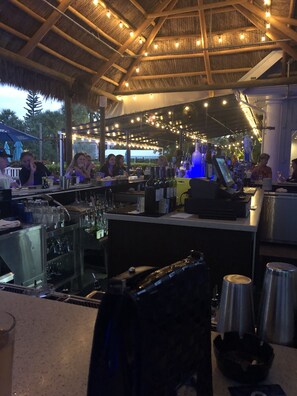 Bar (en la propiedad)