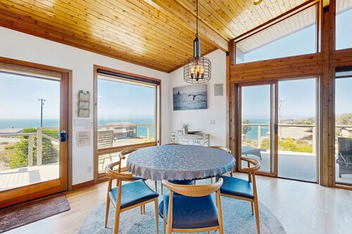 Dog-friendly beach house with private hot tub, indoor pool, WiFi & ocean views
