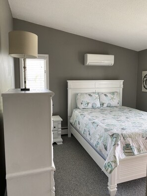 5 chambres, fer et planche à repasser, accès au Wi-Fi (inclus)