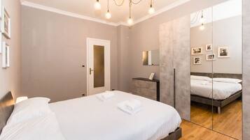 1 Schlafzimmer, BĂŒgeleisen/BĂŒgelbrett, WLAN, BettwĂ€sche