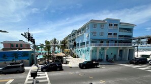 Exterior - Ocean Jewels 2 - Overlooks Margaritaville (Fort Myers Beach)