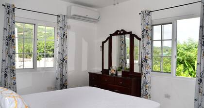 Pond View 1BR Apartment • Peaceful Pamphret Stay