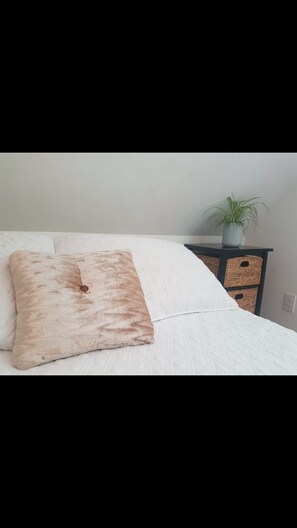 2 chambres, fer et planche à repasser, lit de bébé portatif, Wi-Fi
