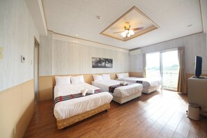 Habitación de lujo, para no fumadores | 2 habitaciones, decoración personalizada y muebles diferentes