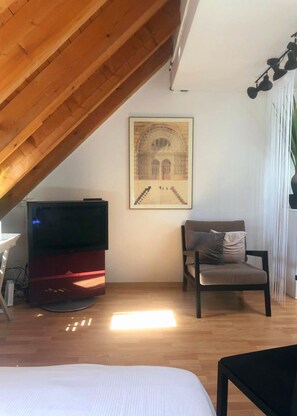 1 chambre, bureau, Wi-Fi gratuit, draps fournis