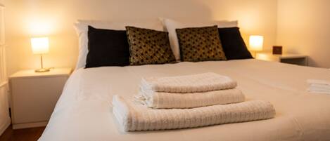 Apartamento, 2 quartos | 2 quartos, espaço de trabalho para notebook