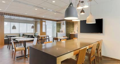 Fairfield Inn & Suites by Marriott Cape Coral/North Fort Myers