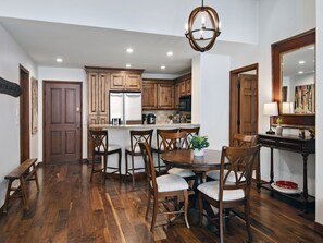Dining - Seasons Lodge 206 | 2BR Arrowhead Condo w/ summer AC, Pool, Hot Tub and Walk-to- (Edwards)