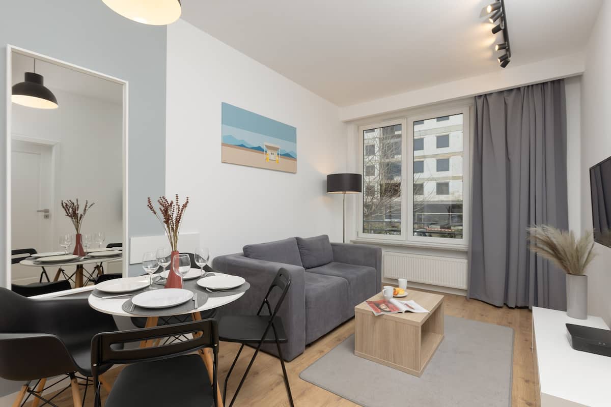 Apartment, 1 Bedroom, Kitchen | 1 bedroom, bed sheets