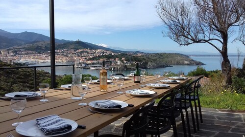 Villa, exceptional setting and view, Cap Bear