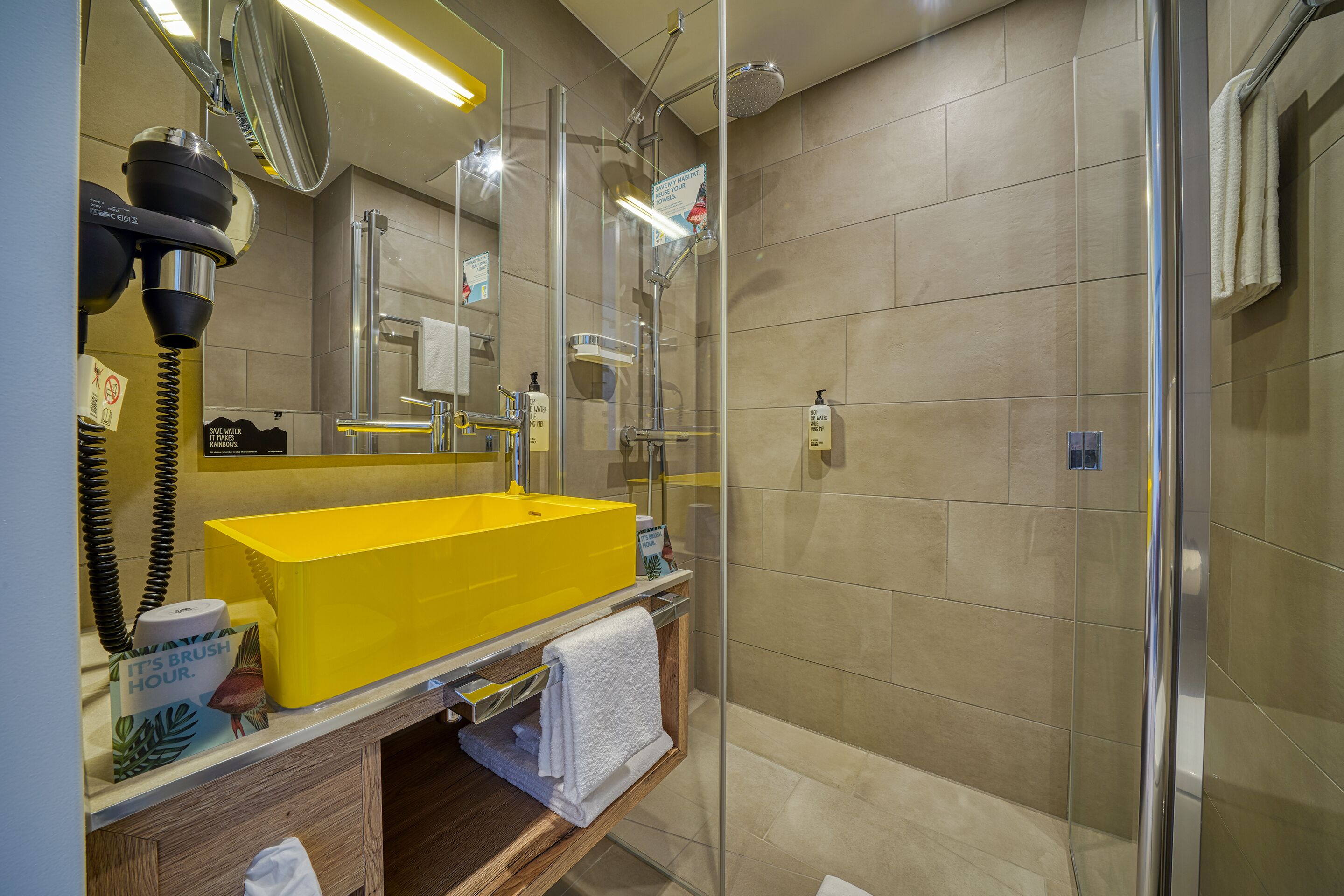 shower, rainfall showerhead, free toiletries, hair dryer