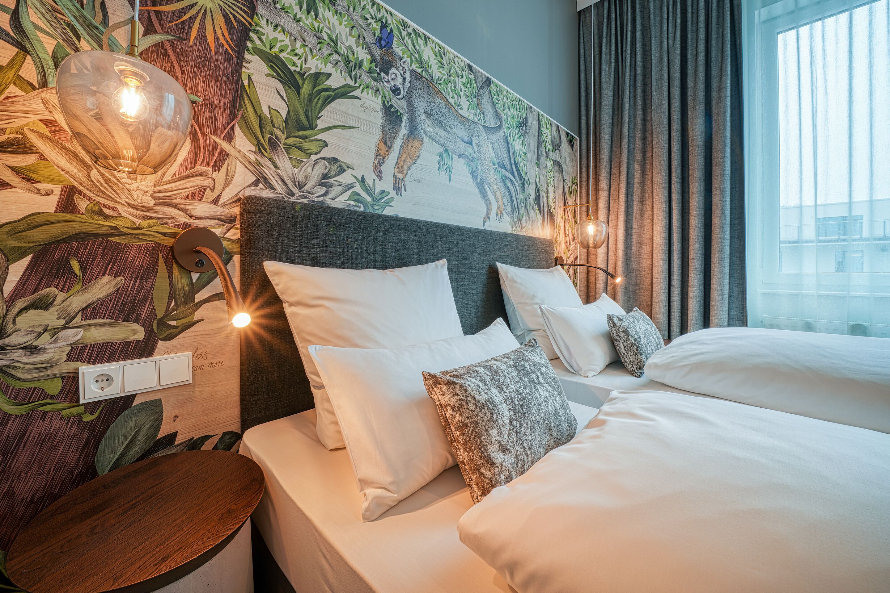 in-room safe, desk, laptop workspace, soundproofing