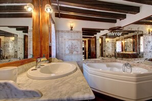 Apartment, 3 Bedrooms, Terrace | Bathroom - Marcopolo-Terrace (Venice)