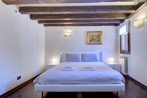 Apartment, 3 Schlafzimmer, Terrasse | Kostenloses WLAN
