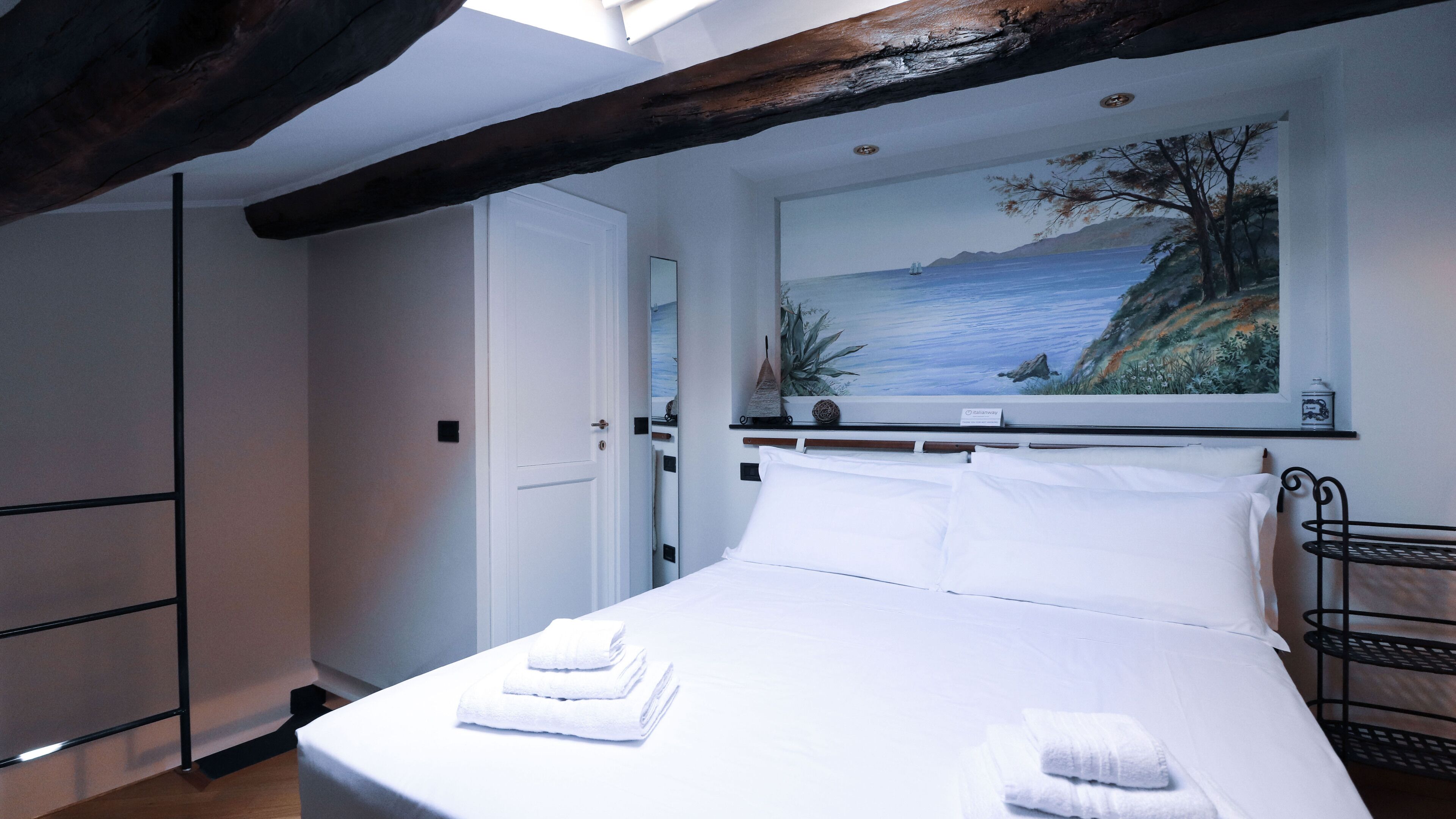 Apartment (1 Bedroom) | 1 bedroom, iron/ironing board, free WiFi, bed sheets