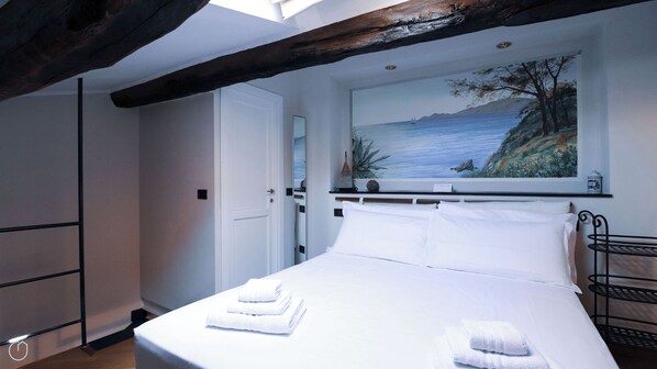 Apartment (1 Bedroom) | Interior