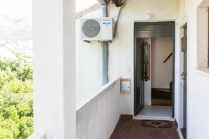 Apartment (One Bedroom Apartment) | Außenbereich