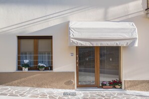 تفاصيل الفندق من الخارج