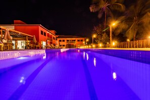 Outdoor pool - IT08 Lindo Ap 2 Quartos - Itacimirim (Camaçari)