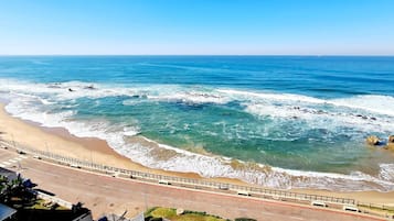 Departamento Deluxe, 3 habitaciones | Vista a la playa o el mar