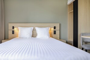 Soundproofing, free cots/infant beds, free WiFi, bed sheets