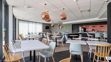 Daily buffet breakfast (EUR 13.00 per person)