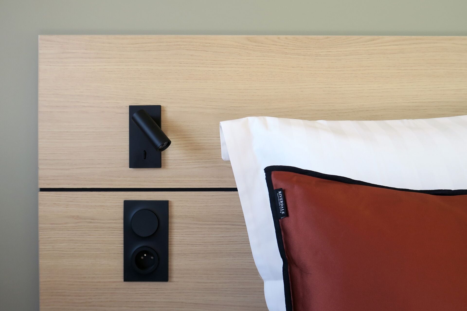 soundproofing, free cots/infant beds, free wifi, bed sheets