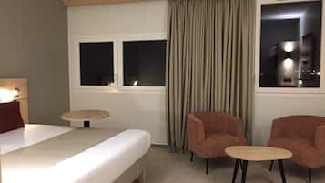 Premium-Zimmer | Schallisolierte Zimmer, kostenlose Babybetten, kostenloses WLAN