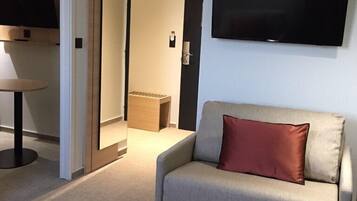 Family Room | Soundproofing, free cots/infant beds, free WiFi, bed sheets