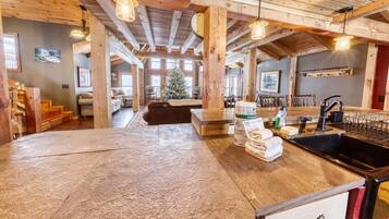 House, 2 Bedrooms | Interior