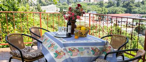 Apartment (One Bedroom Apartment) | View from room