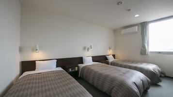 1 bedroom, desk, free WiFi, bed sheets
