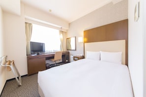 1 bedroom, desk, iron/ironing board, free WiFi