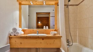Bathtub