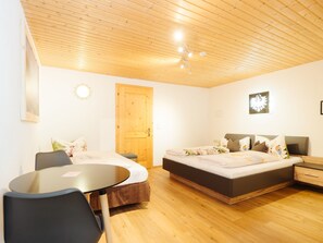 3 Schlafzimmer, Zimmersafe, Reisekinderbett, kostenloses WLAN