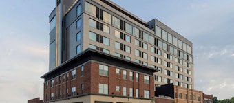 AC Hotel by Marriott Columbus Downtown