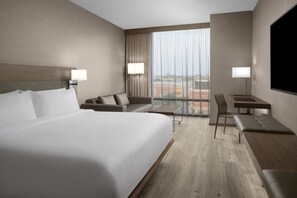 Allergitestet sengetøy, safe på rommet og skrivebord