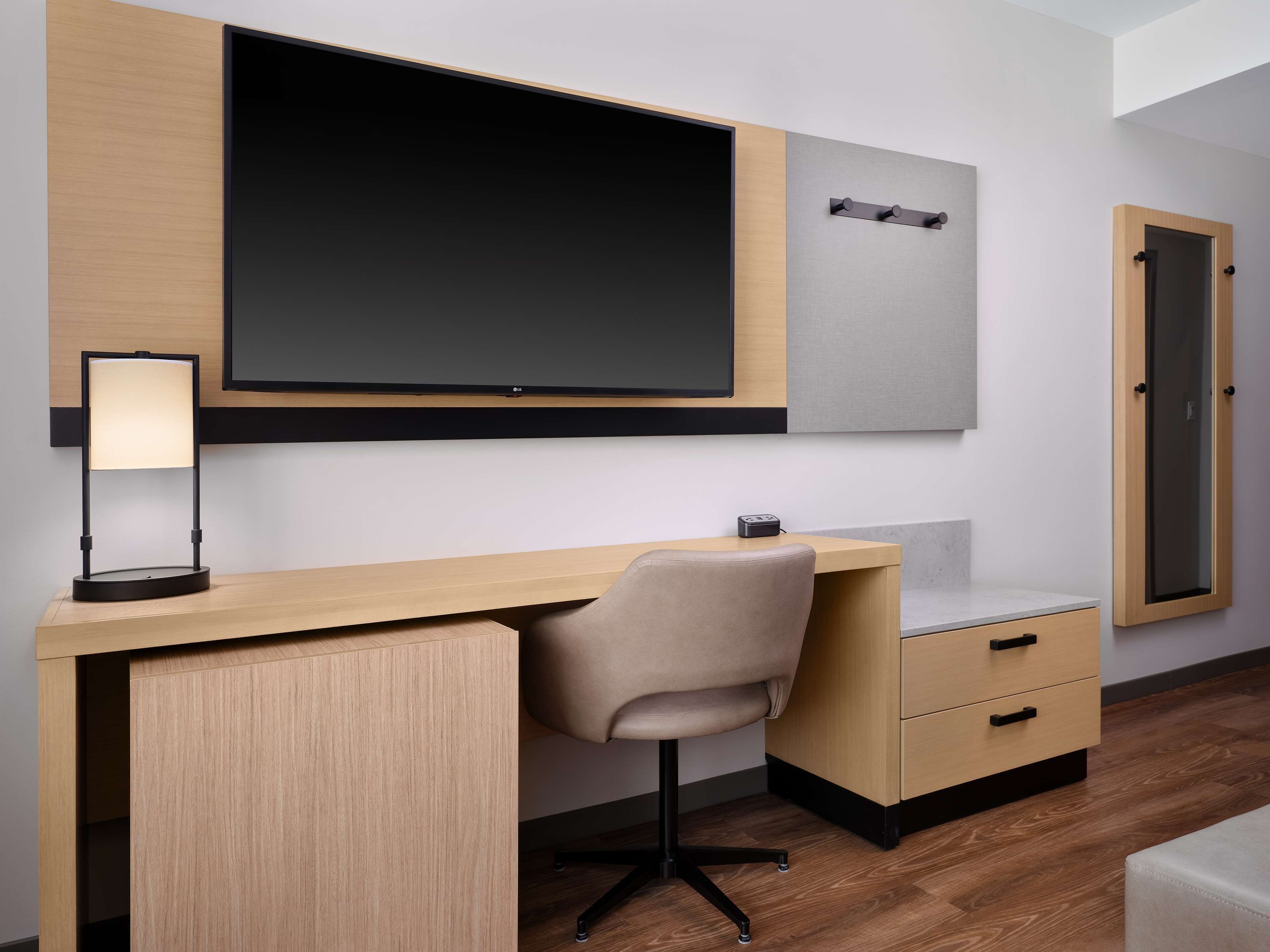 hypo-allergenic bedding, down duvets, pillow-top beds, in-room safe