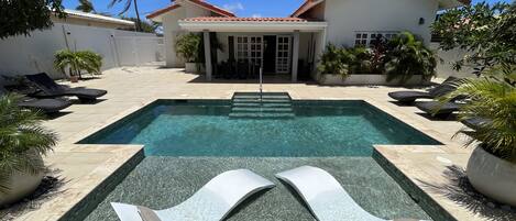 Outdoor pool, pool loungers