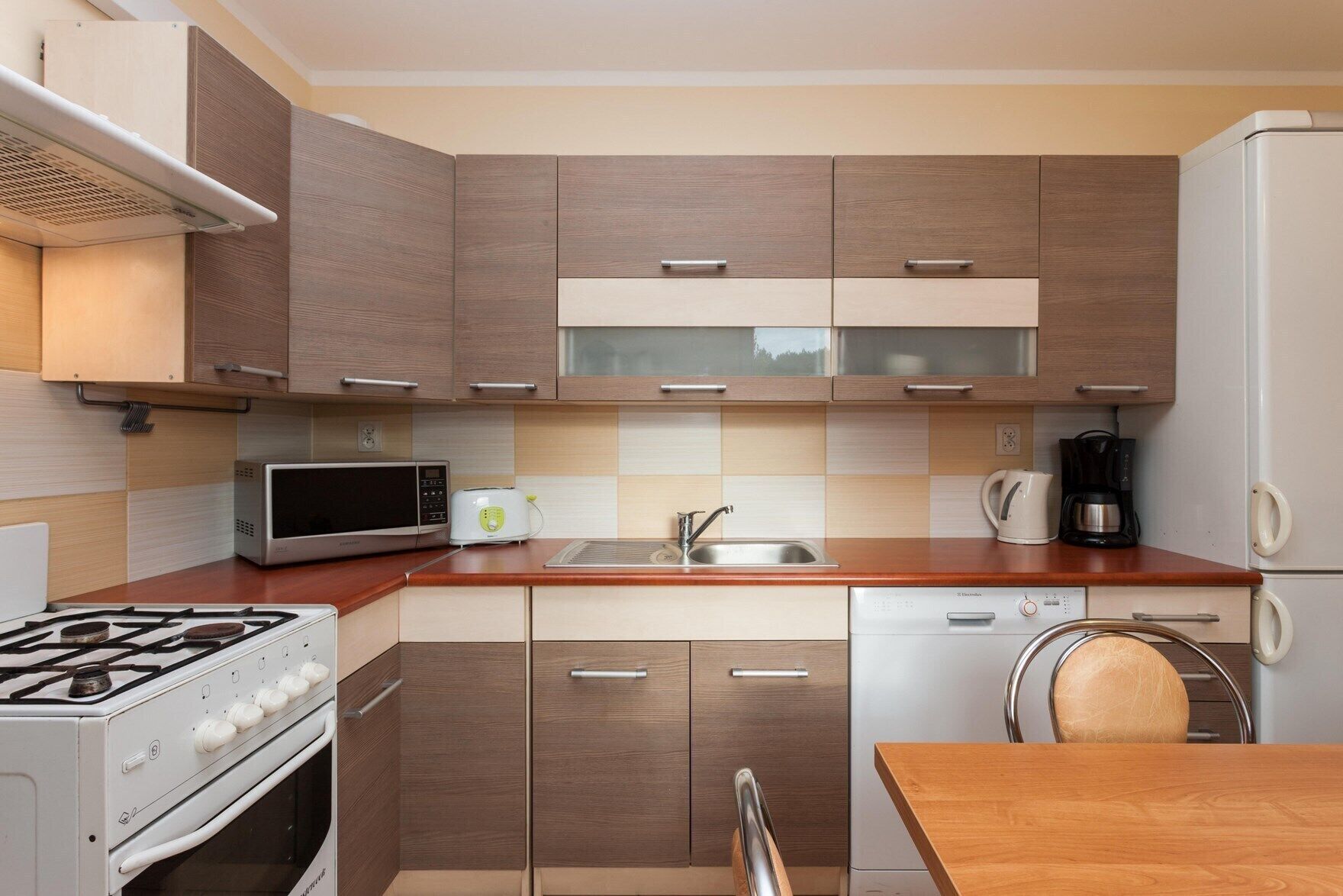 House, 3 Bedrooms, Kitchen, Garden View | Private kitchen | Microwave, dishwasher, coffee/tea maker, electric kettle